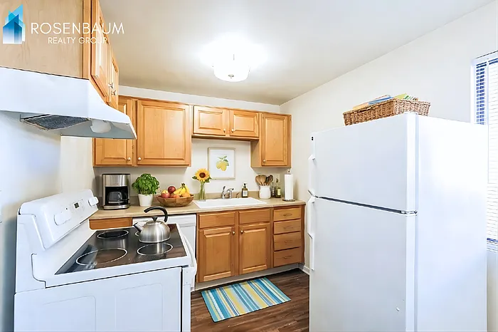 455 W Kelso St #140 — Photo 7