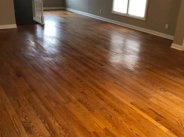 3680 Green Tree Ln, Dekalb, IL 60115