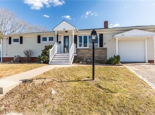 180 Stony Acre Dr, Cranston, RI 02920