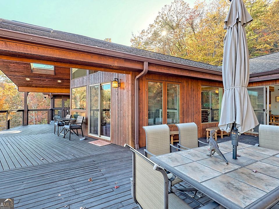 13th image of this home