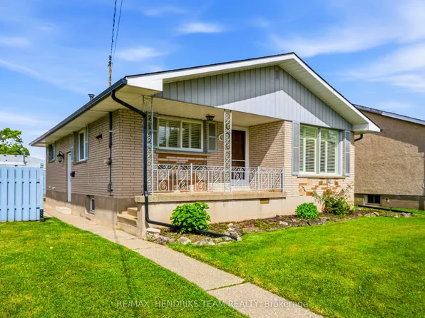160 Classic Ave, Welland, ON L3B 1P7