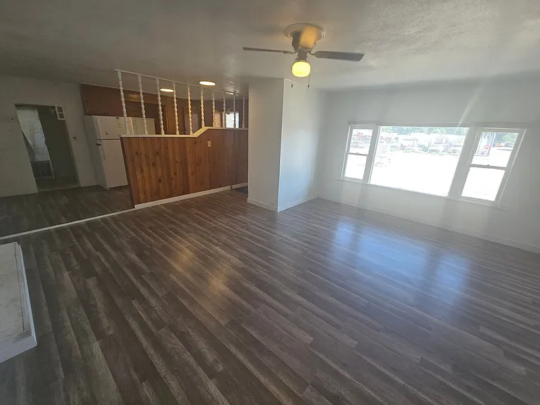 400 Santa Fe Dr #12 — Photo 4