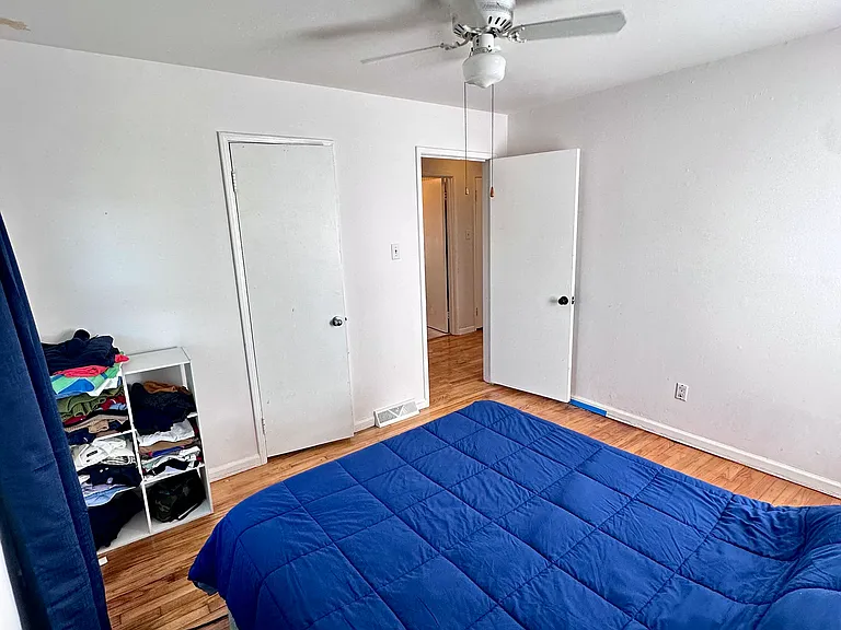 2404 Rowland Ave — Photo 20