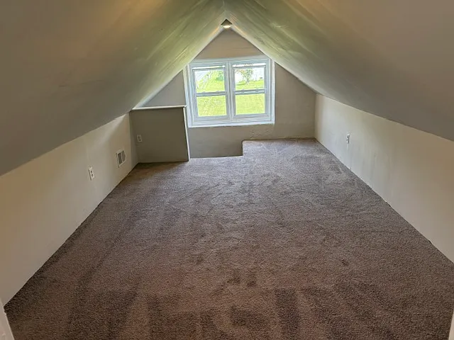 1008 Reading Ave — Photo 6