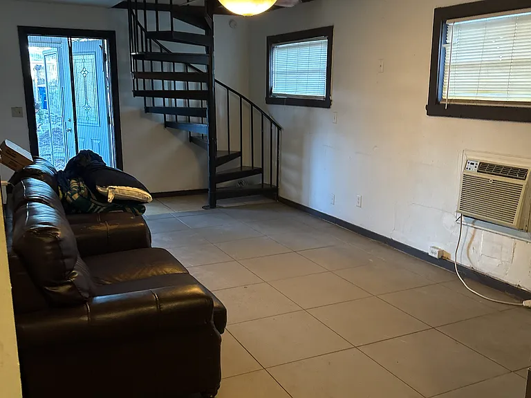 510 N Highland Ave — Photo 9