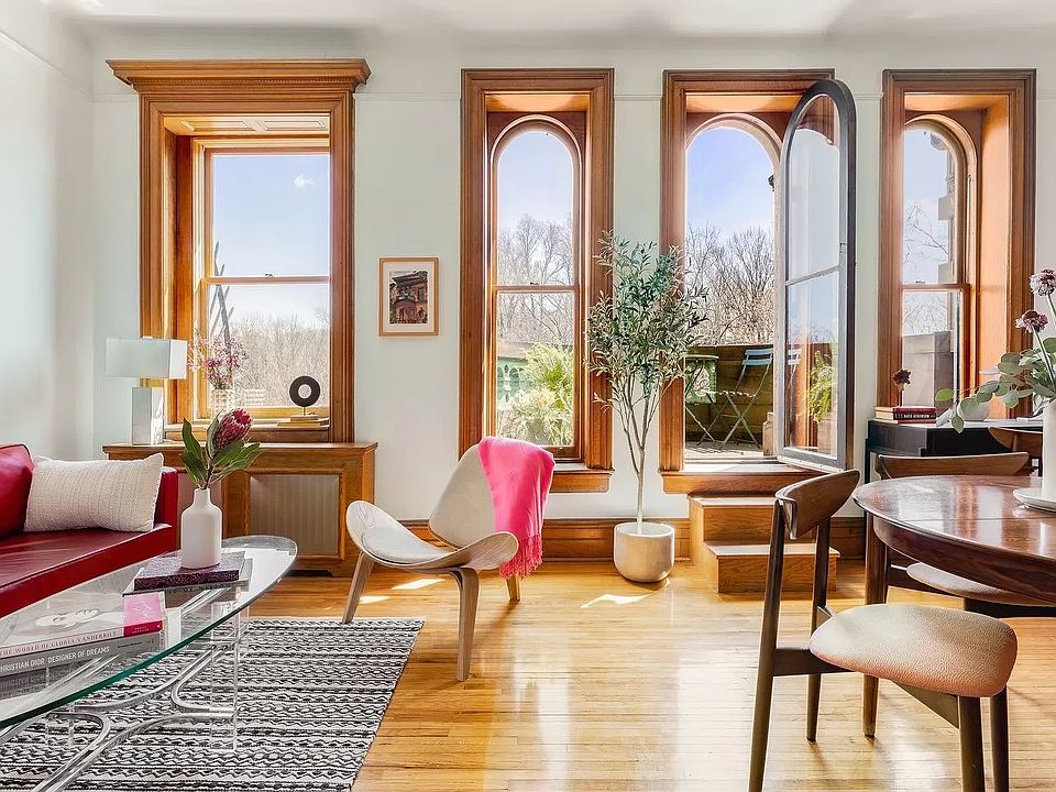 1st image of 102 Prospect Park W APT 5