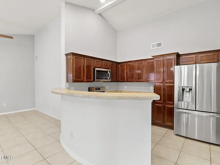 3269 Maple Point Dr — Photo 15