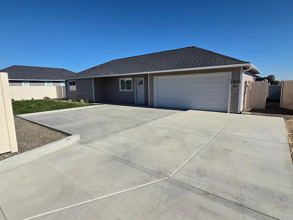 2405 S 47th Ave #2
