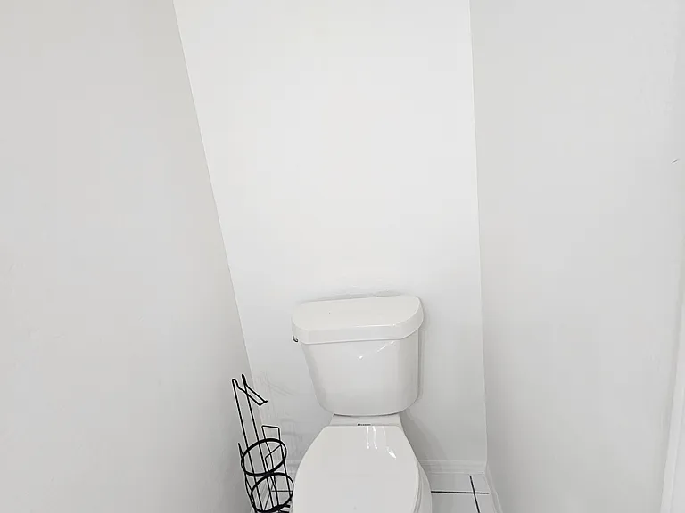 1618 N 32nd St #10 — Photo 5