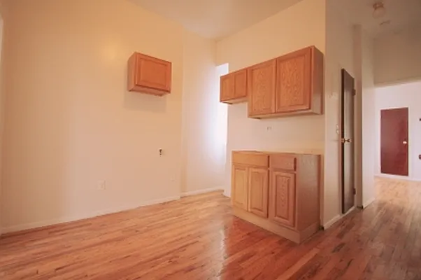 Rented by Citi Habitats | media 26