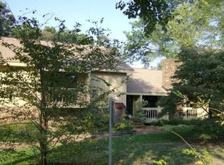 5105 Edinborough Rd, Greensboro, NC 27406