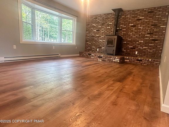 2nd image of 4107 Azalea Dr