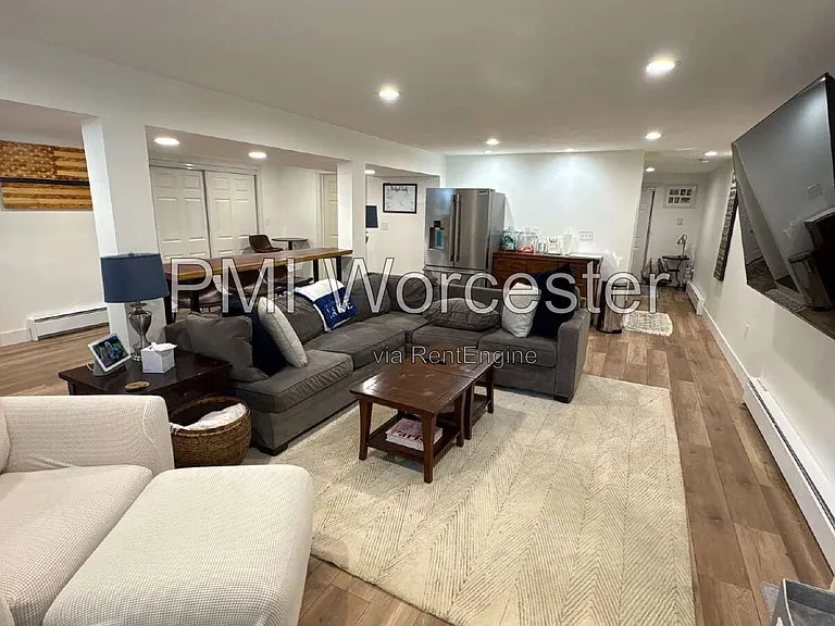 18 Lake Ave — Photo 33