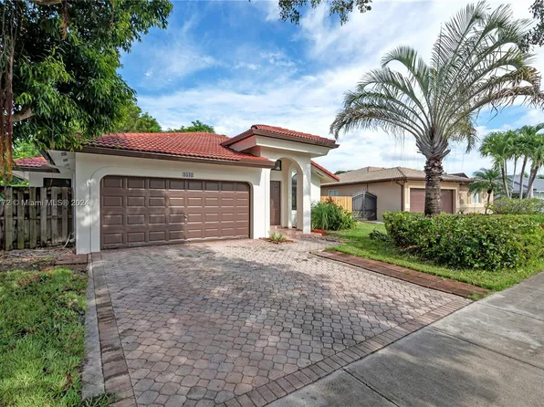 8535 Cutler Ct, Cutler Bay, FL 33189