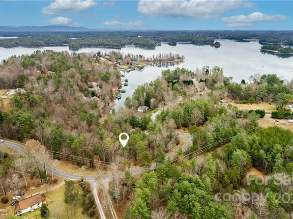 6000 Benfields Landing Rd #1, Nebo, NC 28761