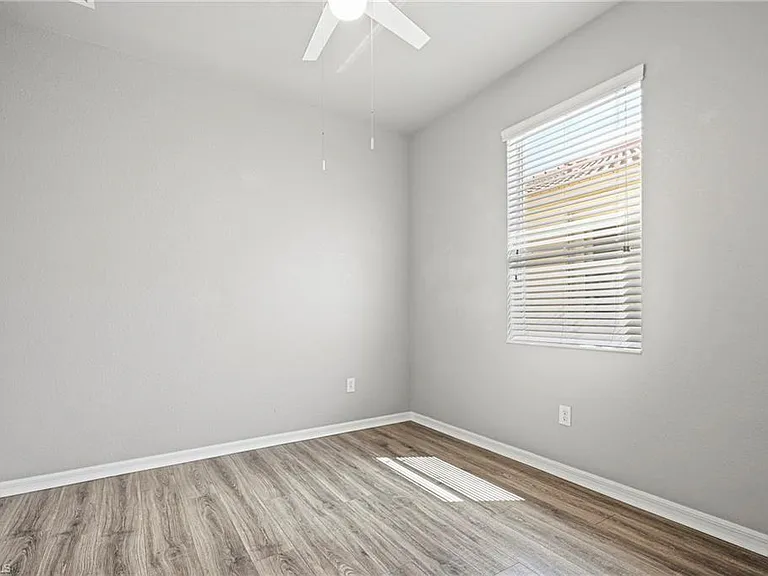 13566 Messino Ct — Photo 21