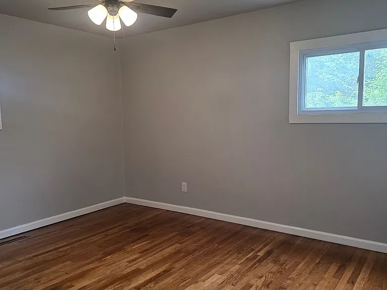 7 Todd Ln — Photo 22