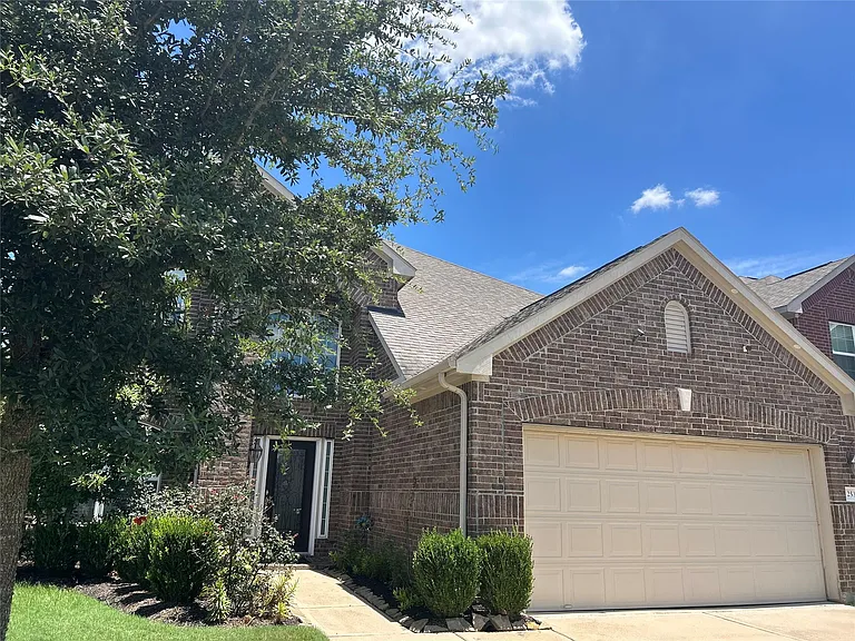 2534 Pines Pointe Dr — Photo 3