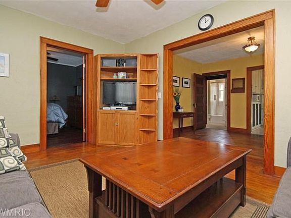 4th image of 303 Garland St