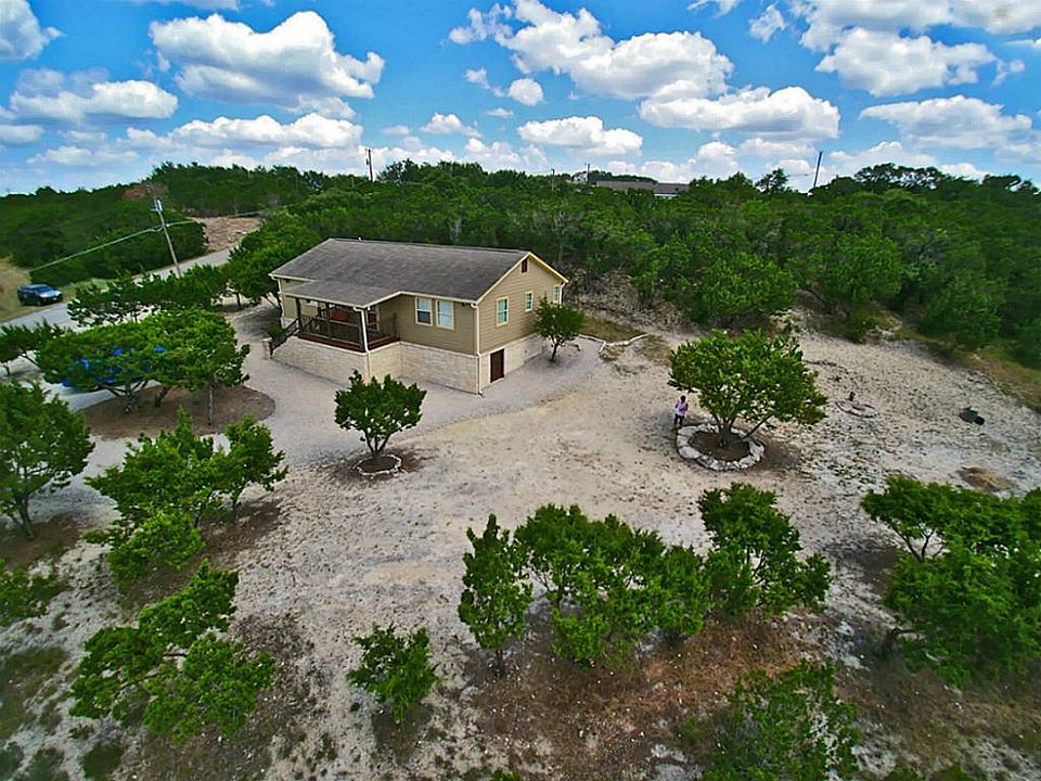 1st image of 961 Scenic Hills Dr
