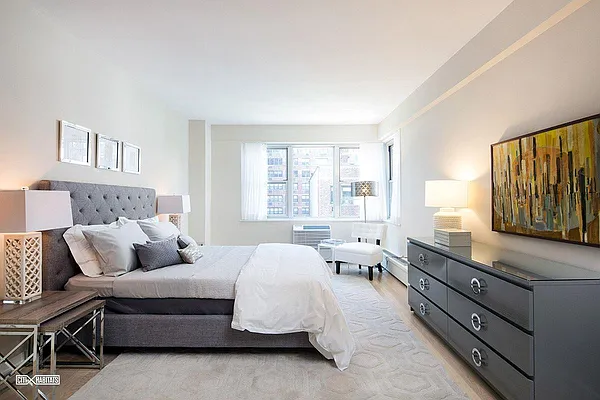 Rented by Corcoran | media 10