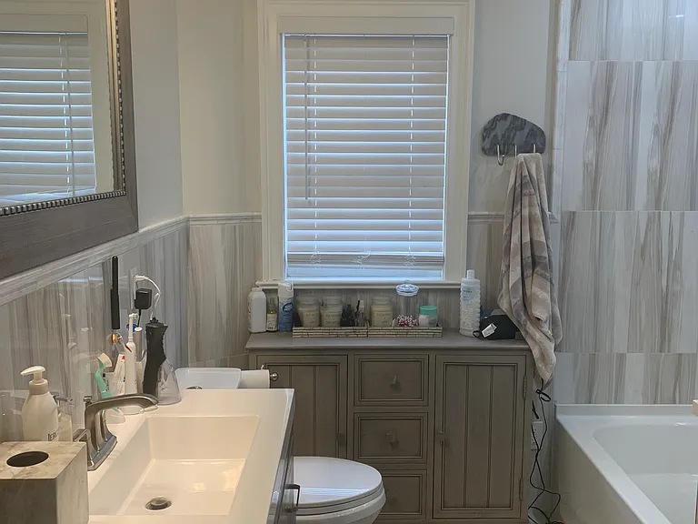 574 E 3rd St #1 — Photo 7