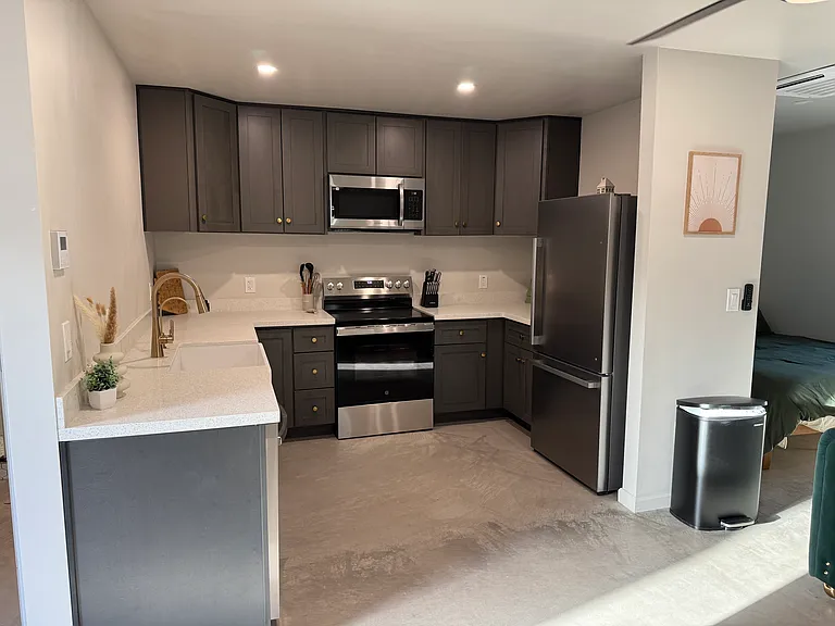 2234 N Edgemere St — Photo 9