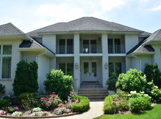9825 W 125th St, Palos Park, IL 60464