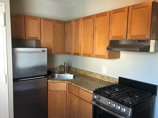 Rented by NY Space Finders Inc. | media 16