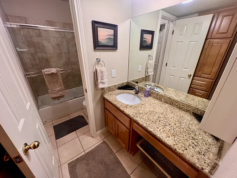 1500 E Side Dr #212-B — Photo 11