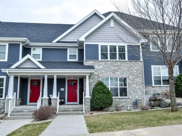 1707 Autumn Lake Parkway, Madison, WI 53718