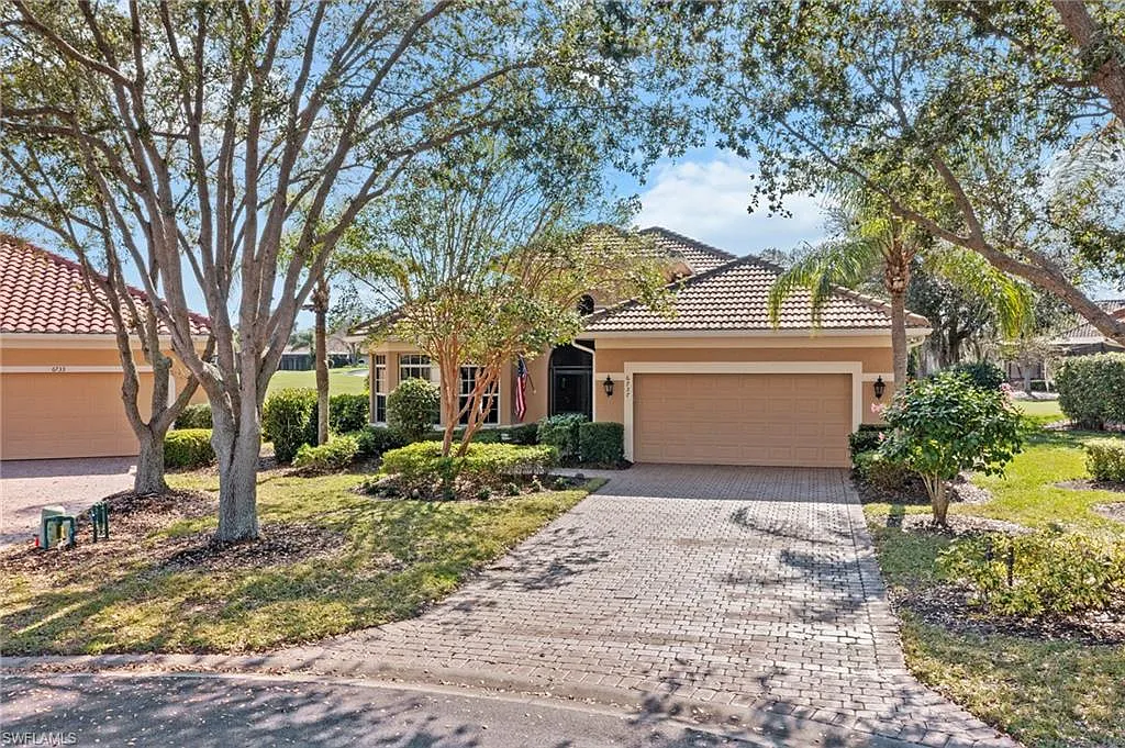 3 bed, 2.0 bath, 1745 sqft, $12,000 — Photo 2