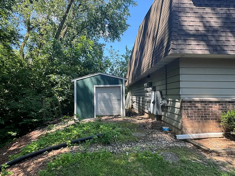 1312 N Gammon Rd #A — Photo 24