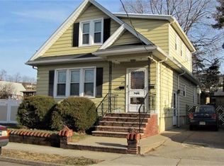 40 Rose St, East Rutherford, NJ 07073