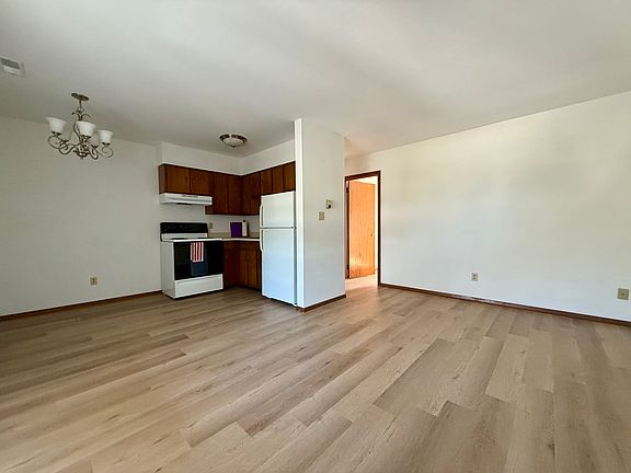 2nd image of 412 S Harvey Dr #12