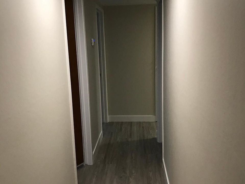 1st image of 1421 Stone Creek Dr