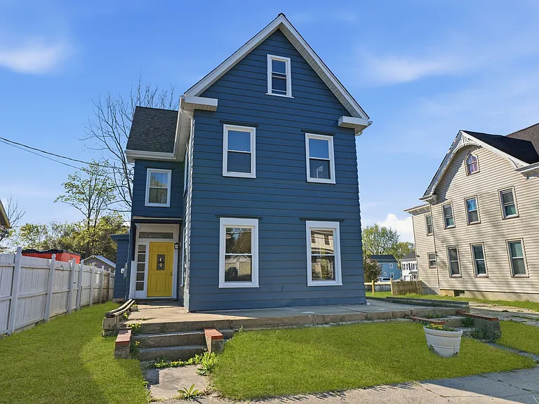 361 N Main St — Photo 1