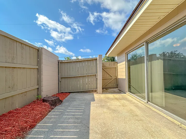 2241 W Pensacola St #68 — Photo 29