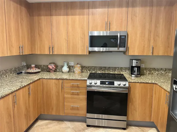 2617 NE 14th Avenue #503, Wilton Manors, FL 33334