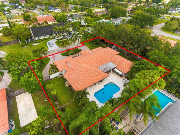 13561 SW 111th Ave, Miami, FL 33176