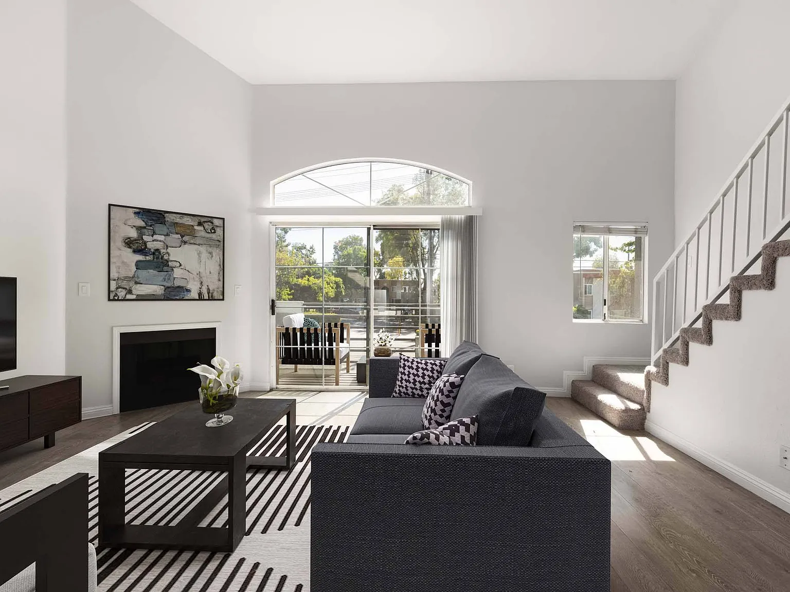 Nova Townhomes — Photo 1