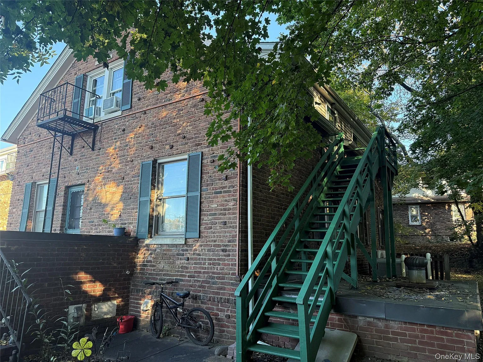 1 bed, 1.0 bath, 400 sqft, $1,800 — Photo 3