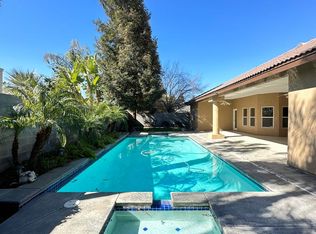 11301 Hyde Park Dr, Bakersfield, CA 93311