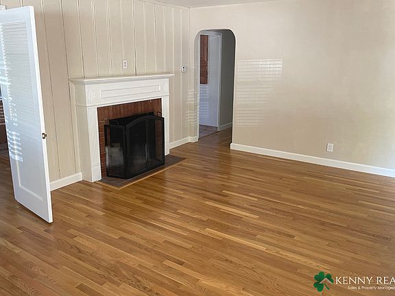 2nd image of 123 Beverly Dr