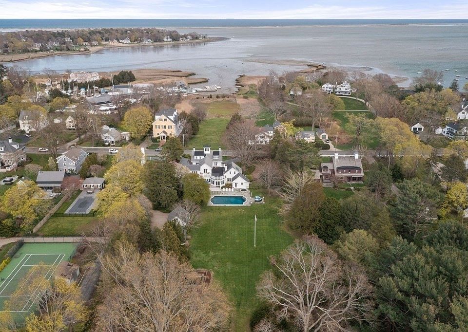 526 Washington St, Duxbury, MA 02332 Zillow