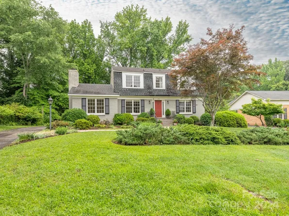300 Chadmore Dr, Charlotte, NC 28270