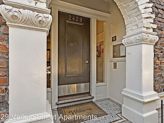 3rd image of 2429 Vallejo St APT 11