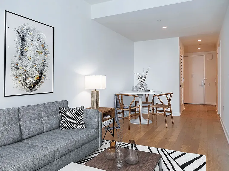7 W 21st St #1602 — Photo 3