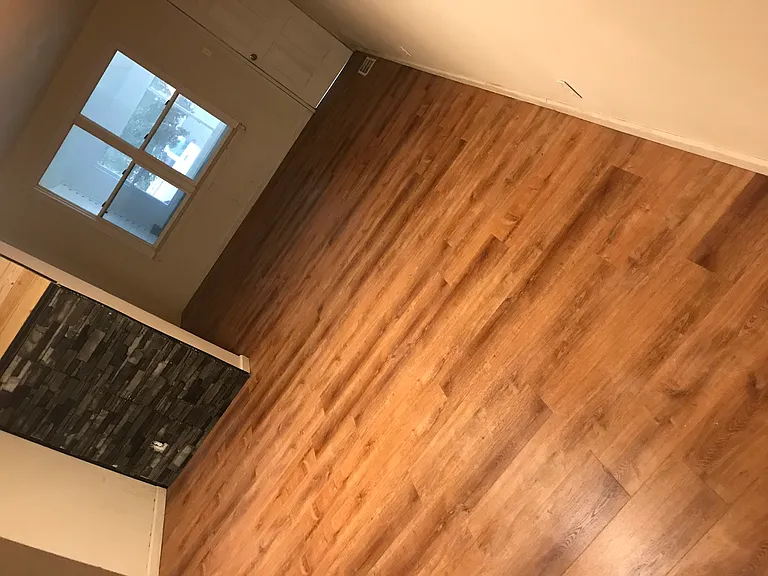 104 E Madison Ave — Photo 32