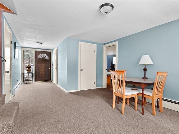 4th image of 246 E Main St